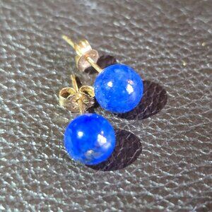 Lapiz Lazuli & 10K gold ball stud earrings, vintage.